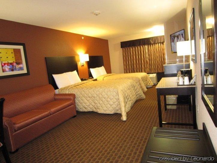 Red Carpet Inn And Suites Monmouth Junction Экстерьер фото