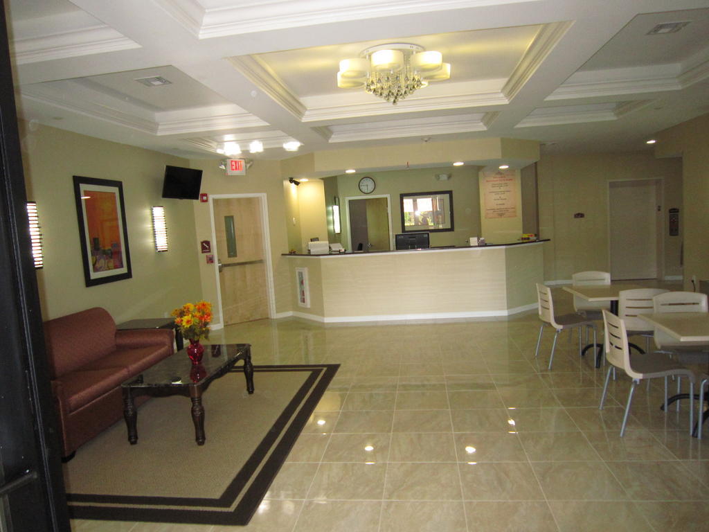 Red Carpet Inn And Suites Monmouth Junction Экстерьер фото