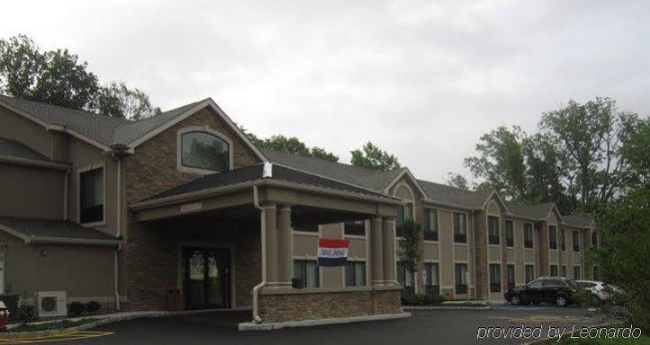 Red Carpet Inn And Suites Monmouth Junction Экстерьер фото